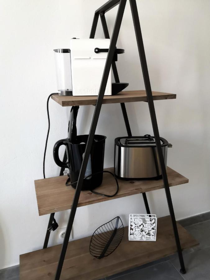 Grand 2 Pieces Renove Climatise, Vieil Antibes, Proche Portアパートメント エクステリア 写真
