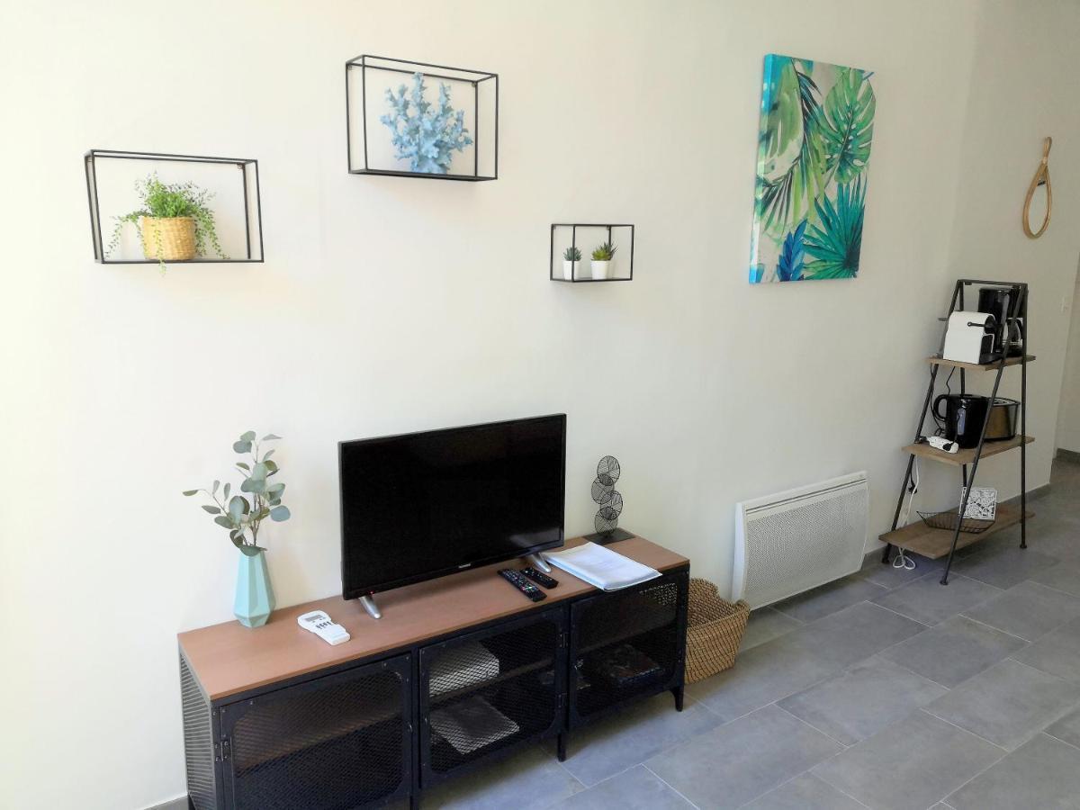 Grand 2 Pieces Renove Climatise, Vieil Antibes, Proche Portアパートメント エクステリア 写真