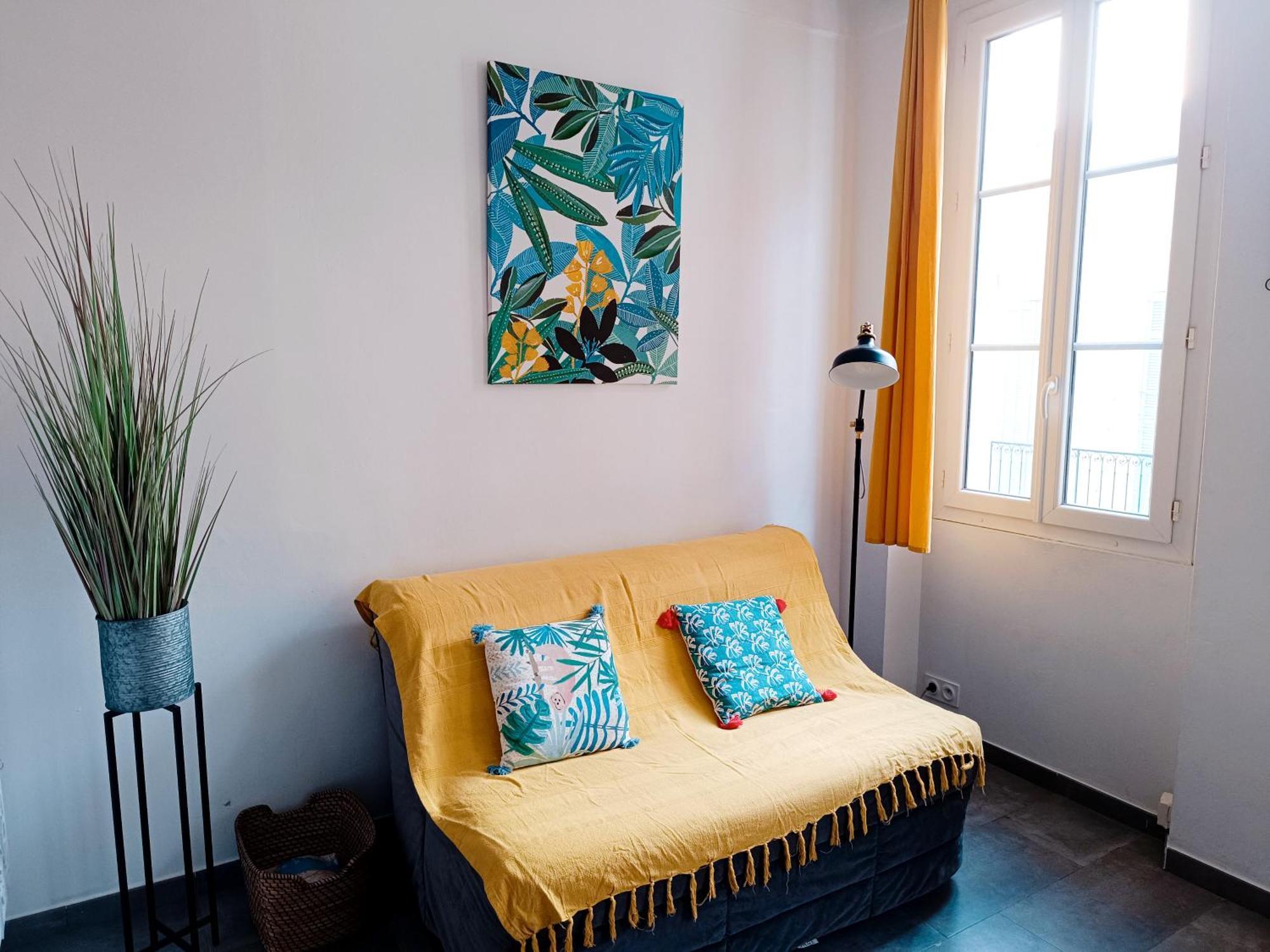 Grand 2 Pieces Renove Climatise, Vieil Antibes, Proche Portアパートメント エクステリア 写真