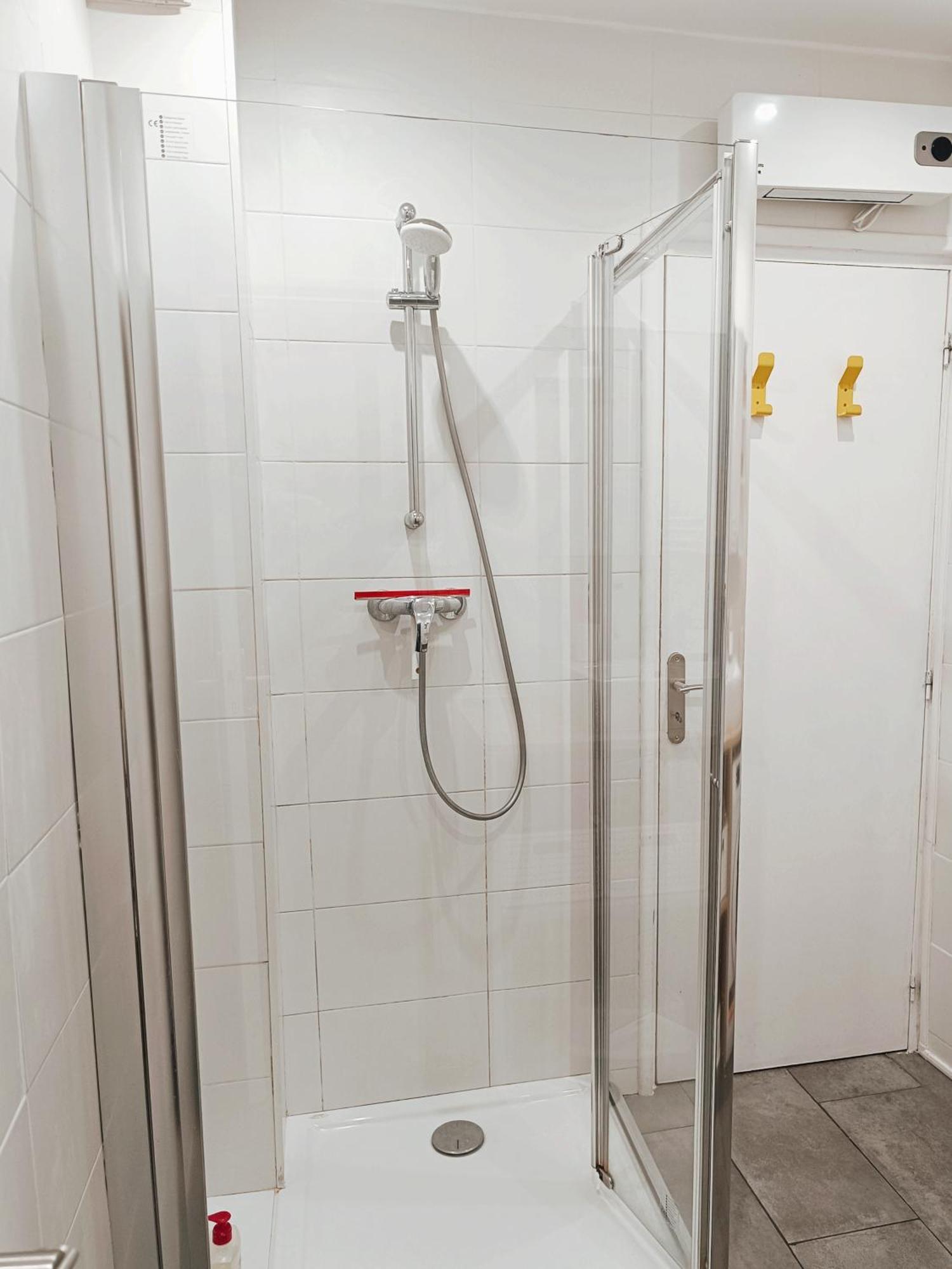 Grand 2 Pieces Renove Climatise, Vieil Antibes, Proche Portアパートメント エクステリア 写真